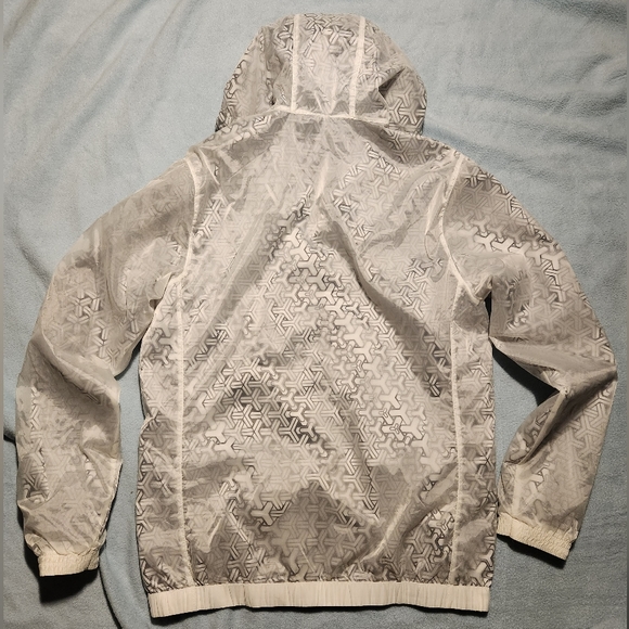 Threyda Translucent Windbreaker large. - Picture 2 of 6